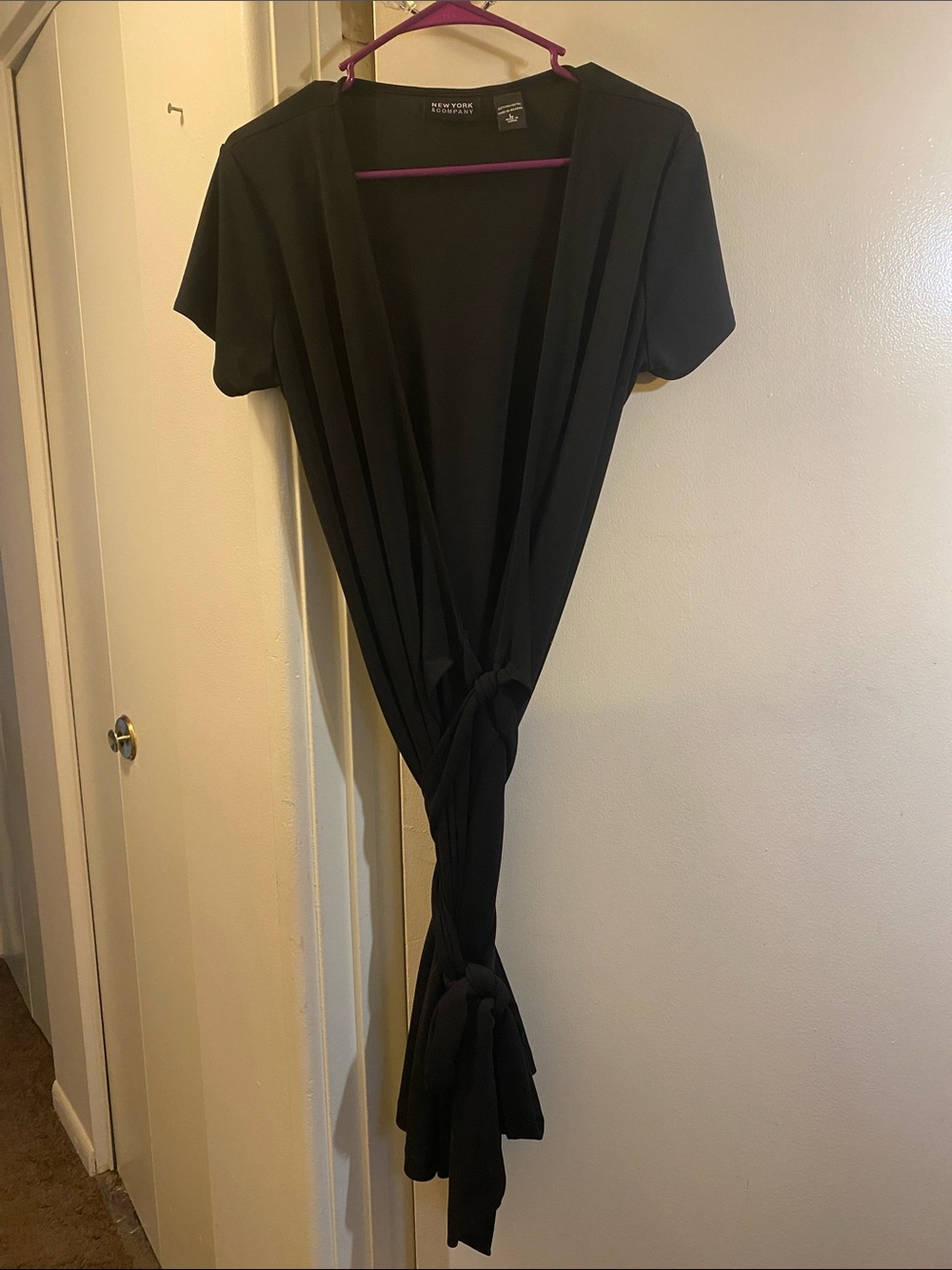 New York & Company Black Wrap-Tie Short Sleeve Dress